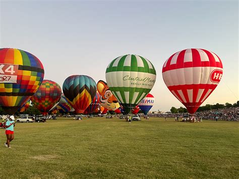 12 Colorful Hot Air Balloon Festivals In Texas | The Spring Break Family