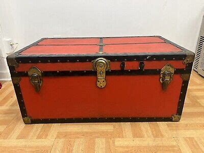 Vintage WOOD STEAMER TRUNK red chest coffee table storage box antique ...