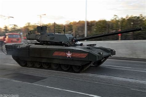 Ruská armáda nemôže nasadiť tanky T-14 Armata, tvrdí britské ...