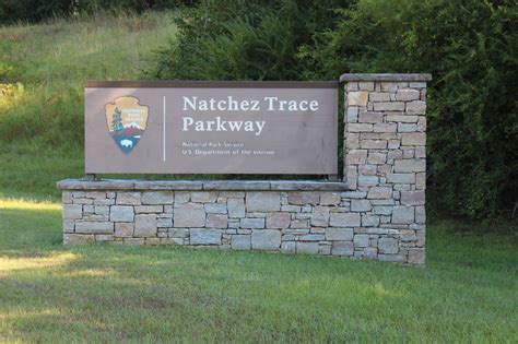 Seeing our National Parks : Natchez Trace Parkway