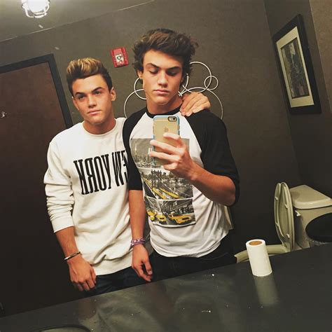 Dolan Twins Age, Bio, Height, Girlfriend, Merch, Net Worth