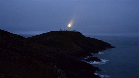 Strumble Head Lighthouse at night - YouTube