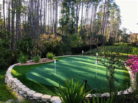 15′ x 28′ 5-Hole Pro Backyard or Indoor Putting Green – Made from the World’s Best Turf ...