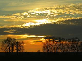 Gold-Orange November Sky | November Sunset in Ludwigsburg 🌞… | Flickr