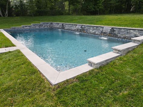 Pool Service Professionals | Carlton Pools