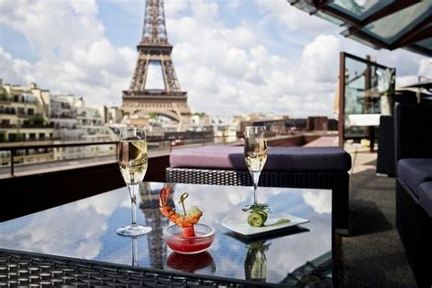 10 Luxurious Restaurants Near Eiffel Tower In Paris