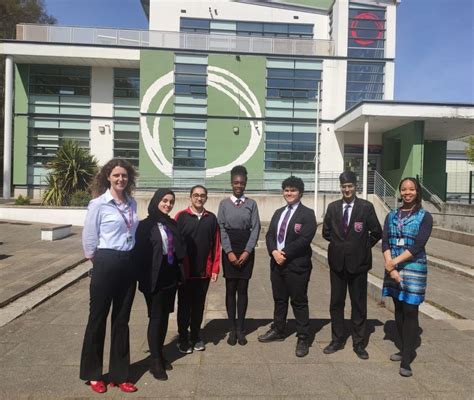 Oasis Academy Lister Park students support vulnerable people in Manningham | News Details