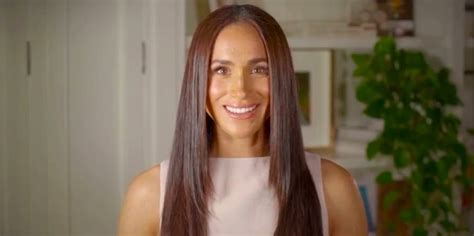 Meghan Markle has super-straight hair during surprise video appearance