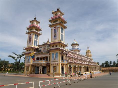Cao Dai Temple, Tay Ninh