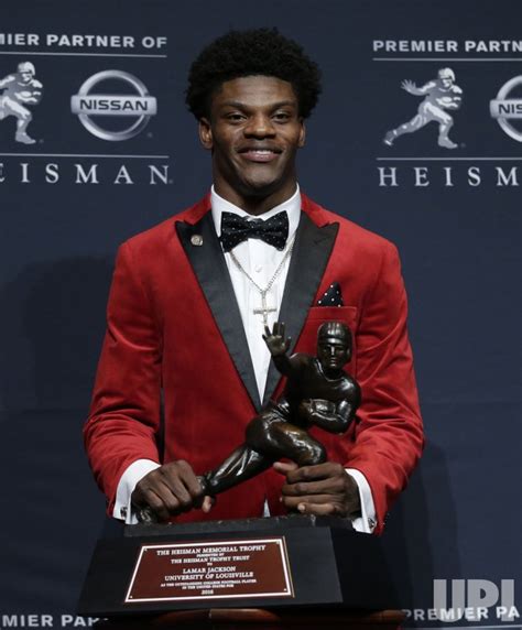 Louisville quarterback Lamar Jackson wins the Heisman - UPI.com