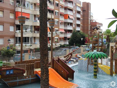 Hotel Oasis Park Splash, Calella - Reserving.com