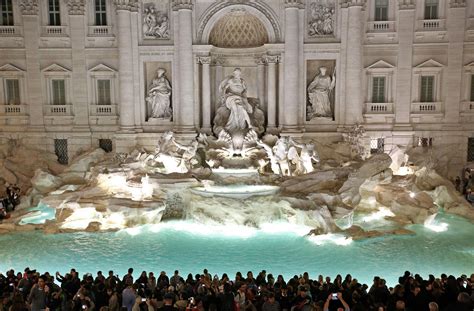 Trevi Fountain coins to continue bringing fortune to Rome’s needy | America Magazine