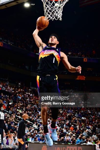 Devin Booker Dunking Photos and Premium High Res Pictures - Getty Images