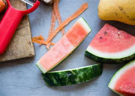 Peel Fruit or Not? | Top fruits to keep the peel on and other to ditch