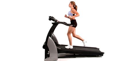 Incline Treadmill Training: Burn More Calories | Workout Trends