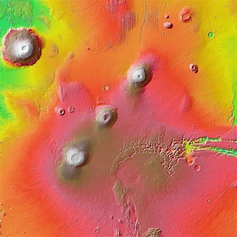 The Most Incredible Volcanoes in Our Solar System - Toptenz.net