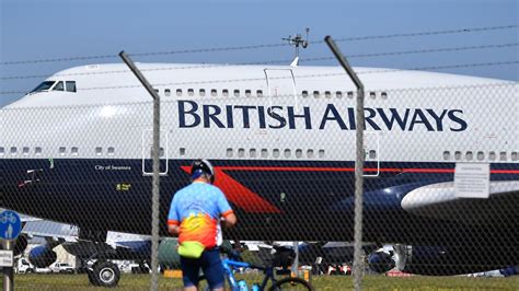 British Airways passengers find ‘sleeping’ woman dead in grim discovery ...