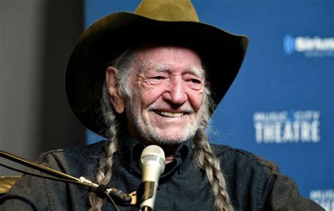 Willie Nelson had to cut a concert short due to ill health - NME