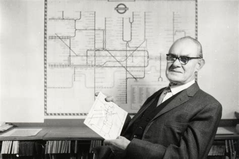 Meet Harry Beck, the genius behind London's iconic subway map - The Verge