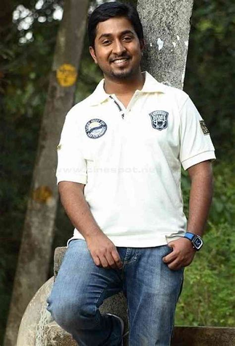 Vineeth Sreenivasan Net Worth, Affairs, Age, Height, Bio and More 2022 ...