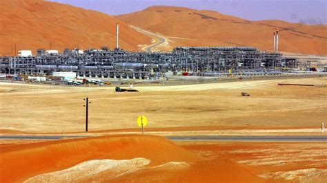 Saudi Aramco profit drops 19% on lower oil prices - Al-Monitor: Independent, trusted coverage of ...