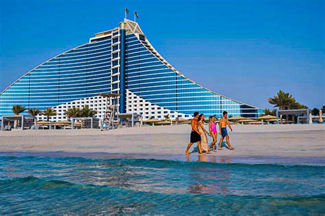 Jumeirah Beach | Top ways to experience Jumeirah Beach 🏖️