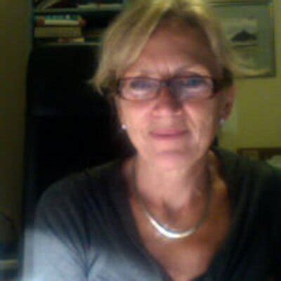 Yvonne Roberts’s Profile | Women in Prison Journalist | Muck Rack