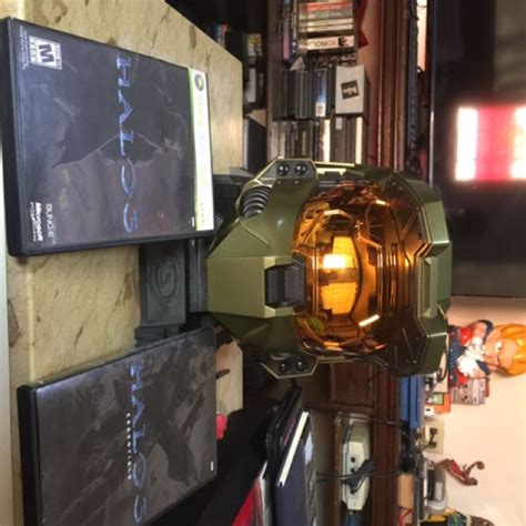 Halo 3 Legendary Edition Helmet with Game and DVDs, Video Gaming, Video Games, Xbox on Carousell