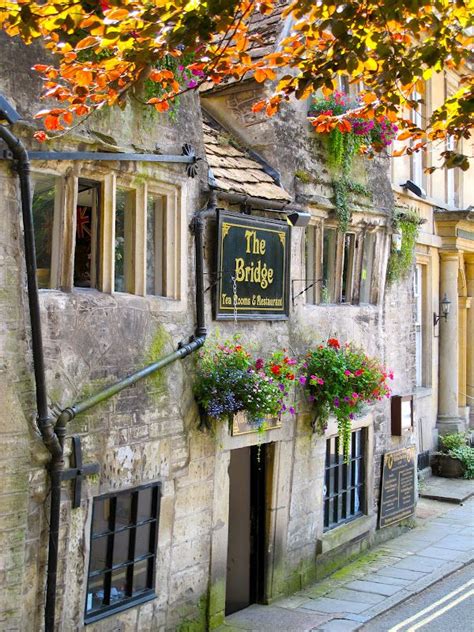 √ Bradford On Avon Canal Cafe