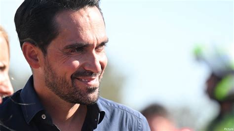 Alberto Contador welcomes daughter Martina to the world ...