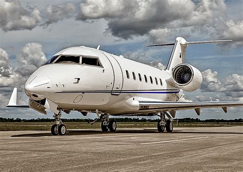 Bombardier Challenger 604 - INFLITE Charters