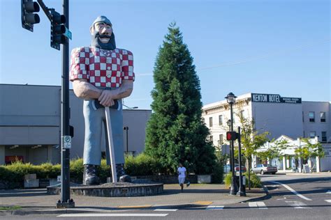 North Portland’s Iconic Paul Bunyan Statue is Finally Getting Some Love | Portland Monthly