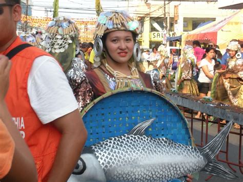 The Urban Tracker: 042513 - The Urban Tracker (In Pangasinan) - Bangus Spectacle In Downtown ...