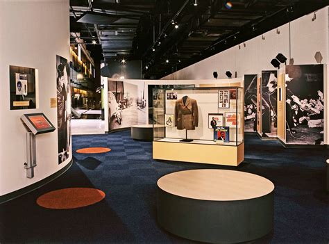 historic artifact displays in Historic exhibits for Country Music Hall ...