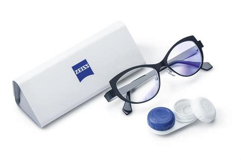 Carl Zeiss launches new spectacle lens - Optician