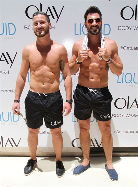 Val Chmerkovskiy And His Brother Maksim Shows Off Their Matching Abs. | Oh yes I am