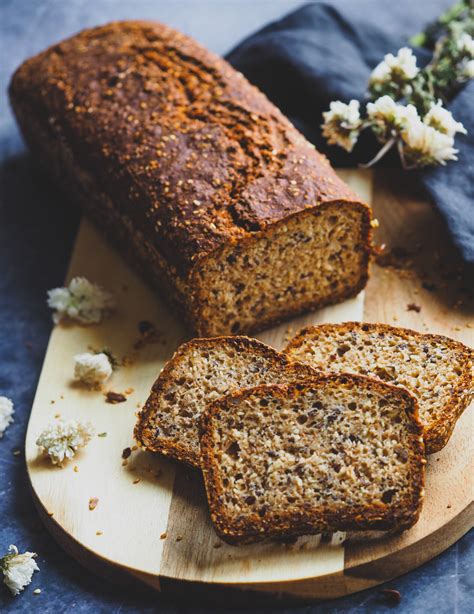 How to make the Most Simple Healthy Seed Loaf Bread — 100 Kitchen Stories