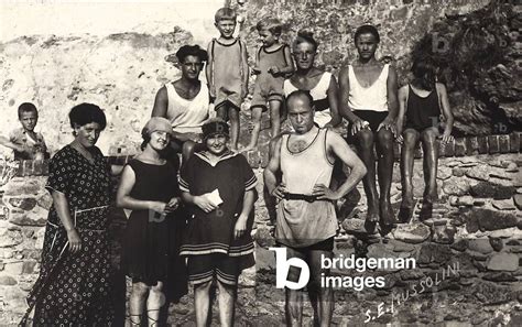 Benito Mussolini With His Family 1930 1000 X 641 - vrogue.co