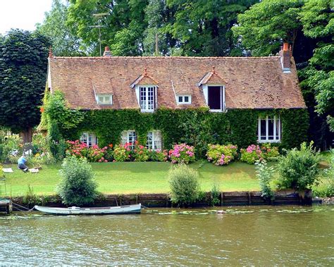 Ivy covered home on the Seine. | Home on the Seine River, Fr… | Flickr