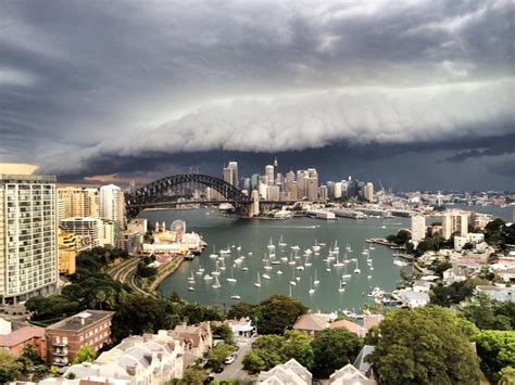 You can't surf this wave! Apocalyptic storm sweeps into Sydney | Epic pictures, Australia, Visit ...