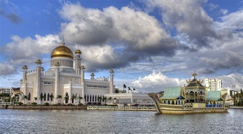 Mosque | Bandar Seri Begawan, Brunei | ¡kuba! | Flickr