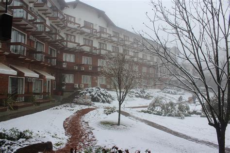 Neve no Hotel Alpestre em Gramado (inverno de 2013) | América do sul, Neve, Gramado