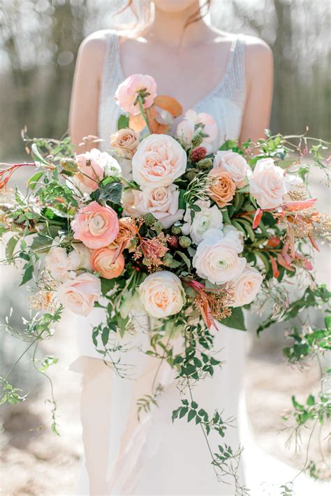 Blush + mauve bridal bouquet | The White Sparrow | Dallas, TX | Harper & Grace Photography ...