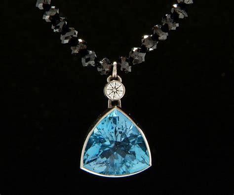 Aquamarine Pendant | Gerry Summers