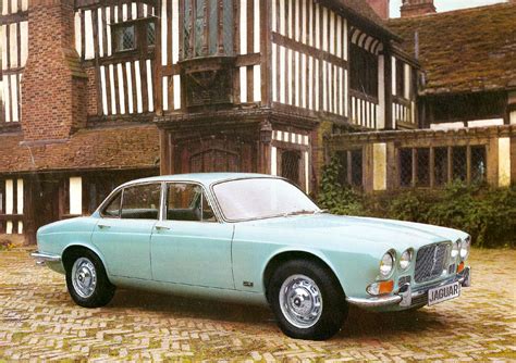 1972 Jaguar XJ12 brochure