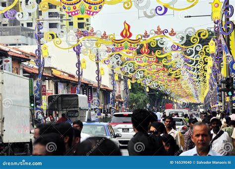 Deepavali Decorations at Little India, Singapore Editorial Image - Image of crafts, festivities ...