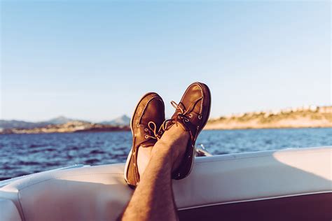 The 9 Best Boat Shoes for Men To Wear All Year Long - The Manual