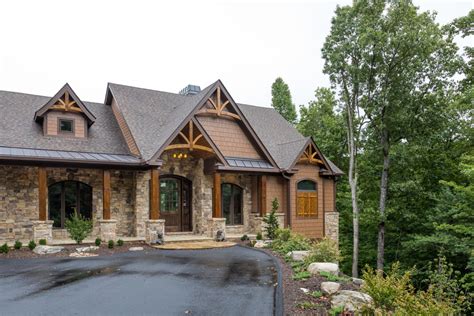 Stone Ridge - Buchanan Construction | Mountain home exterior, Mountain house plans, Rustic ...