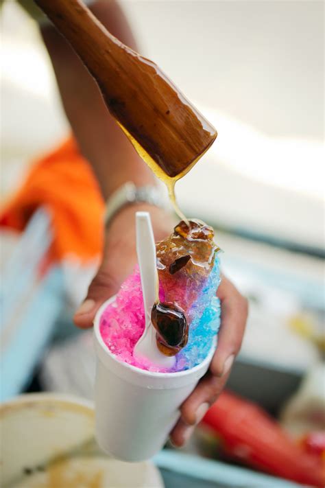 Shaved ice from Turkey's Taurus Mountains provides a treat and livelihood for locals | Daily Sabah