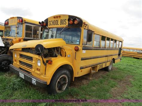 1983 Chevrolet school bus in Perryton, TX | Item A5344 sold | Purple Wave